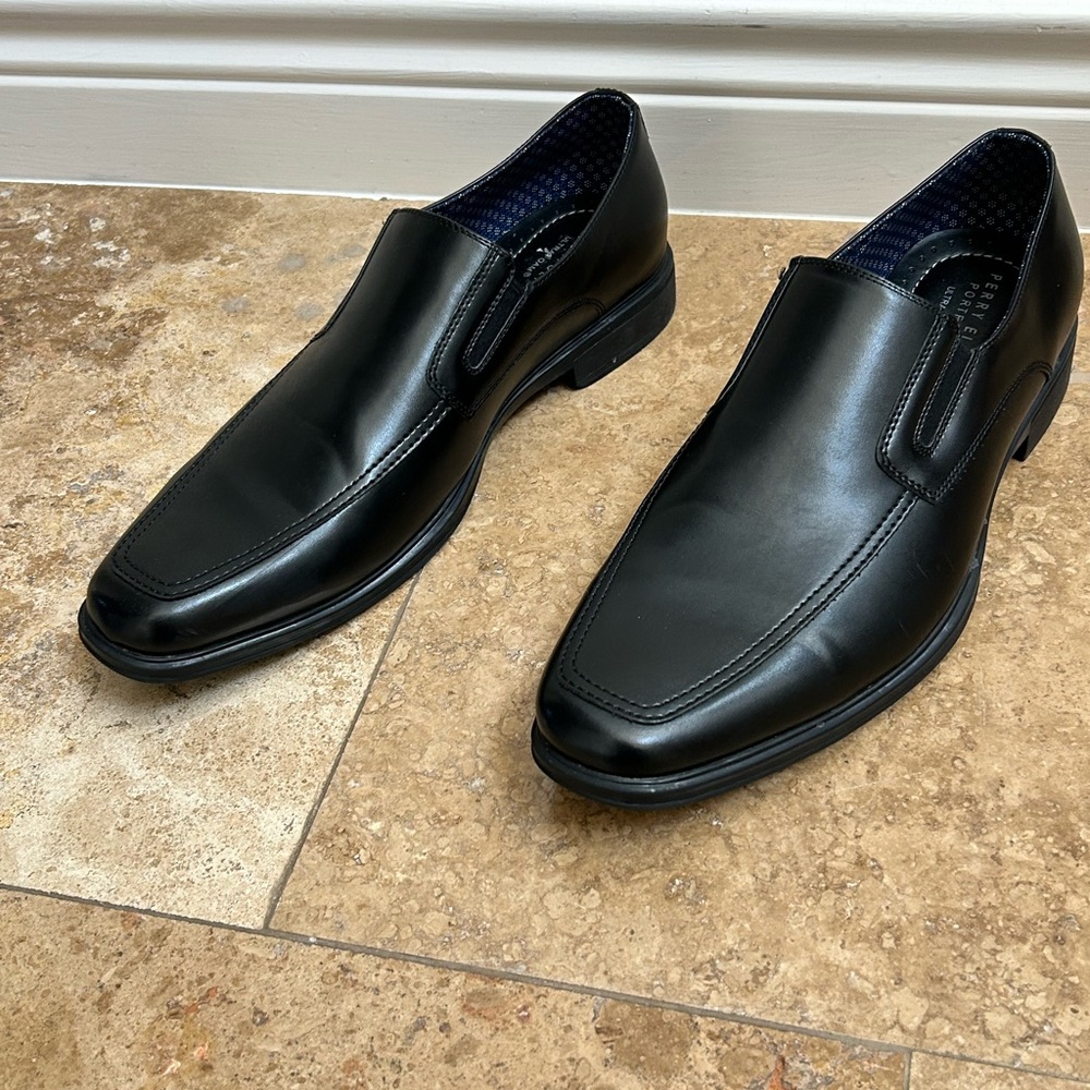 Perry Ellis Portfolio dress shoe, slip on black, size 14